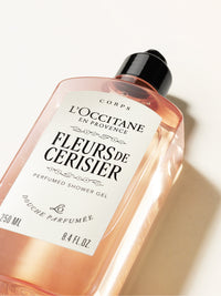 L'Occitane Gel Douche parfumé Fleurs de Cerisier-Parfumerie Olara-2