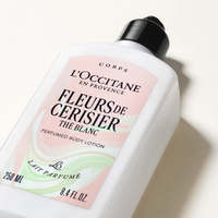 L'Occitane Fleurs de Cerisier Thé Blanc Lait Parfumé Corps 250 ml