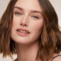 Estée Lauder - Double Wear Teint Naturel Longue Tenue SPF 20