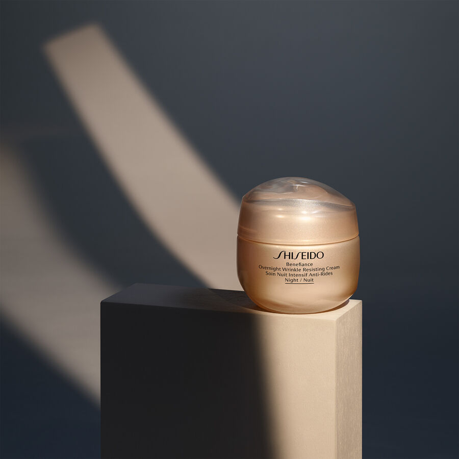 Shiseido - Vital Perfection Soin Nuit Intensif Anti-rides