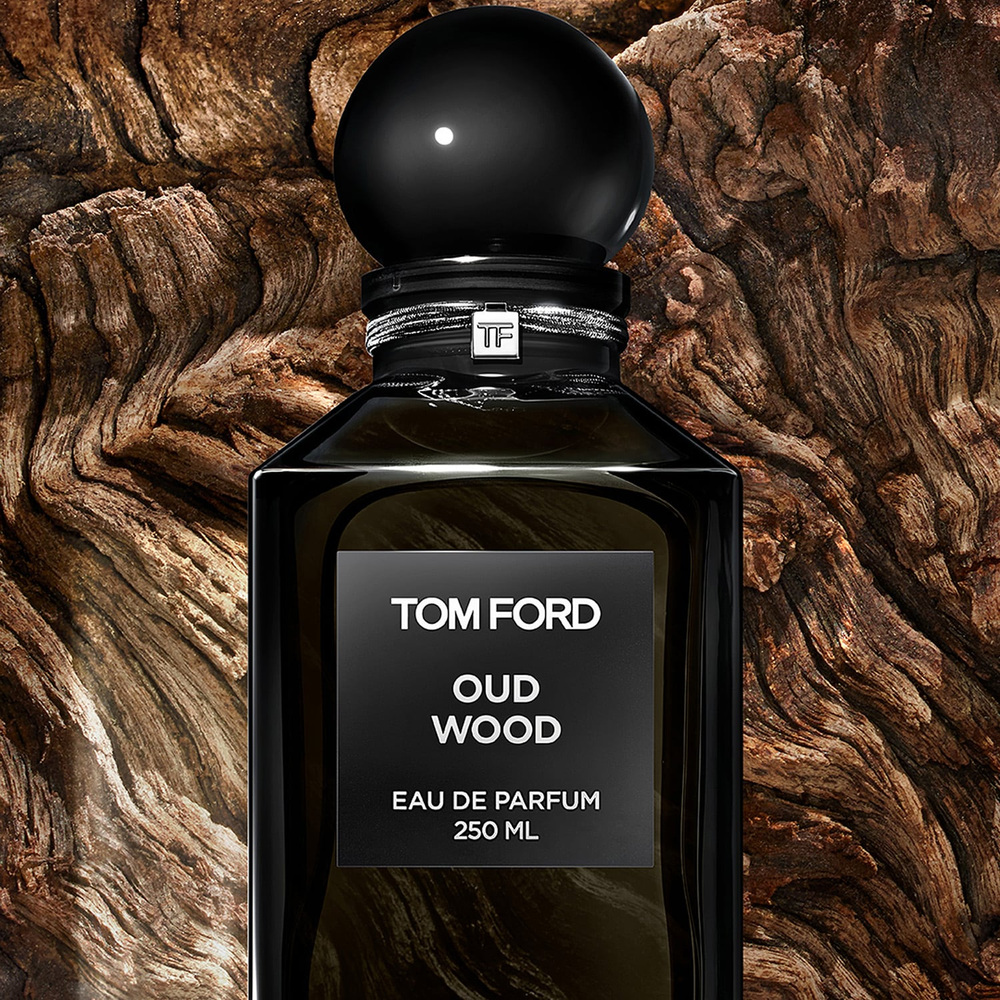 Tom Ford Oud Wood - Loción corporal hidratante