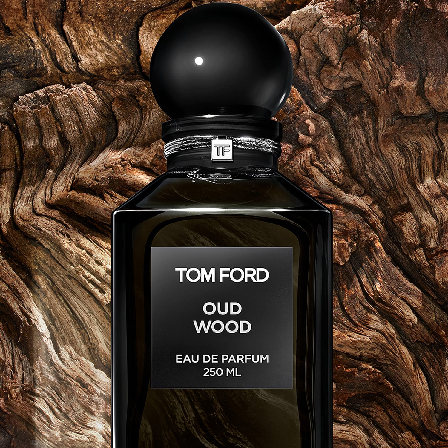 Tom Ford Oud Wood - Lotion hydratante pour le corps-Parfumerie Olara-1 