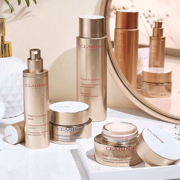 Clarins - Nutri-Lumière Retexturierende Jugendlotion