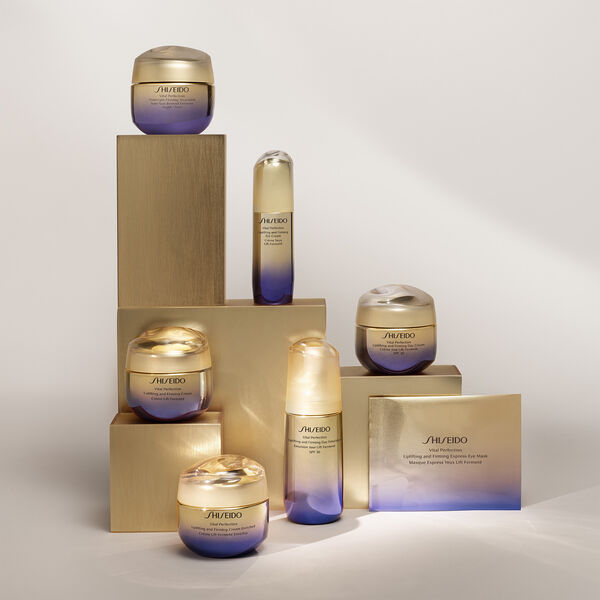 Shiseido Vital Perfection SPF 30 Emulsión de Día